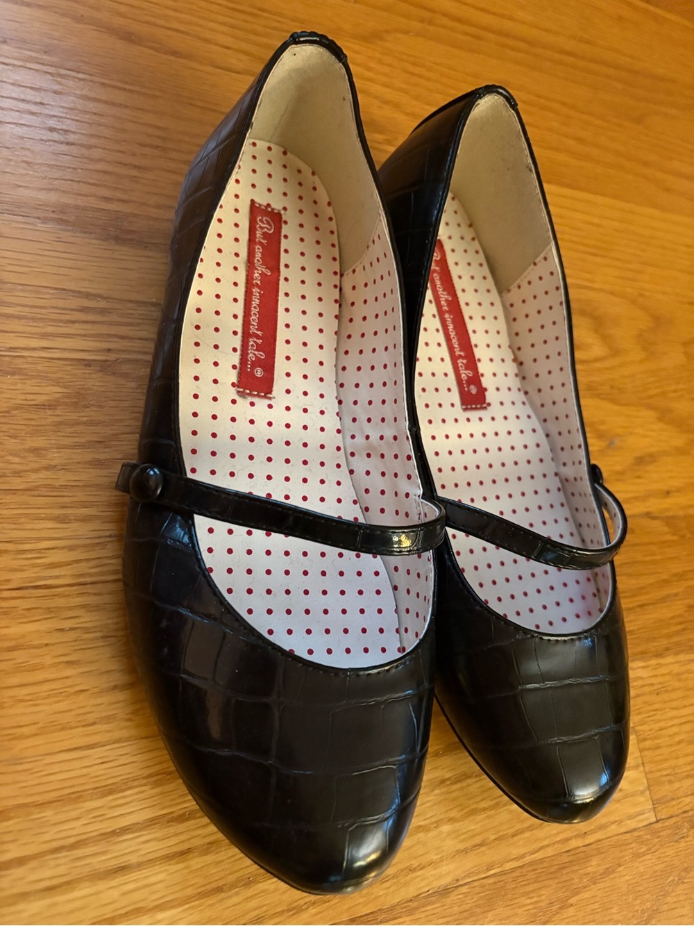 Women’s Black Patent Leather Mary Jane Flats
